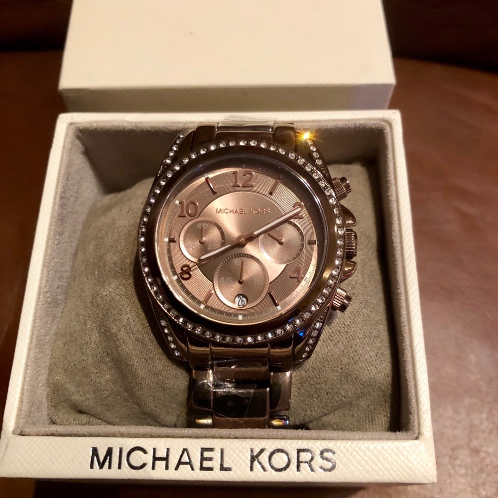Michael Kors Watch (New) - Picture 2 of 4